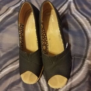 Toms Peeptoe Wedges